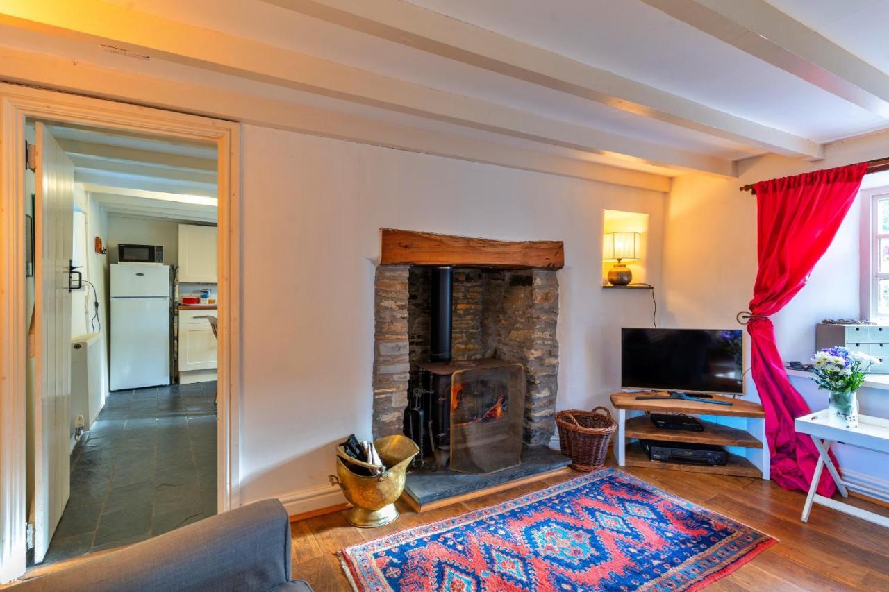 Finest Retreats - Forge Cottage 帕兹托 外观 照片