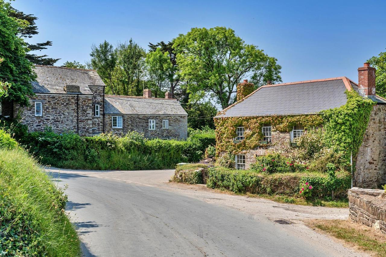 Finest Retreats - Forge Cottage 帕兹托 外观 照片